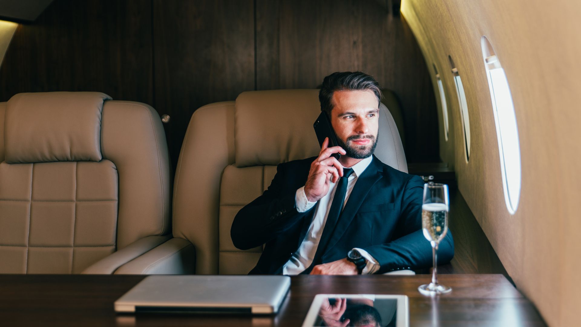 10 Reasons Why Private Jet Charters are Becoming More Popular