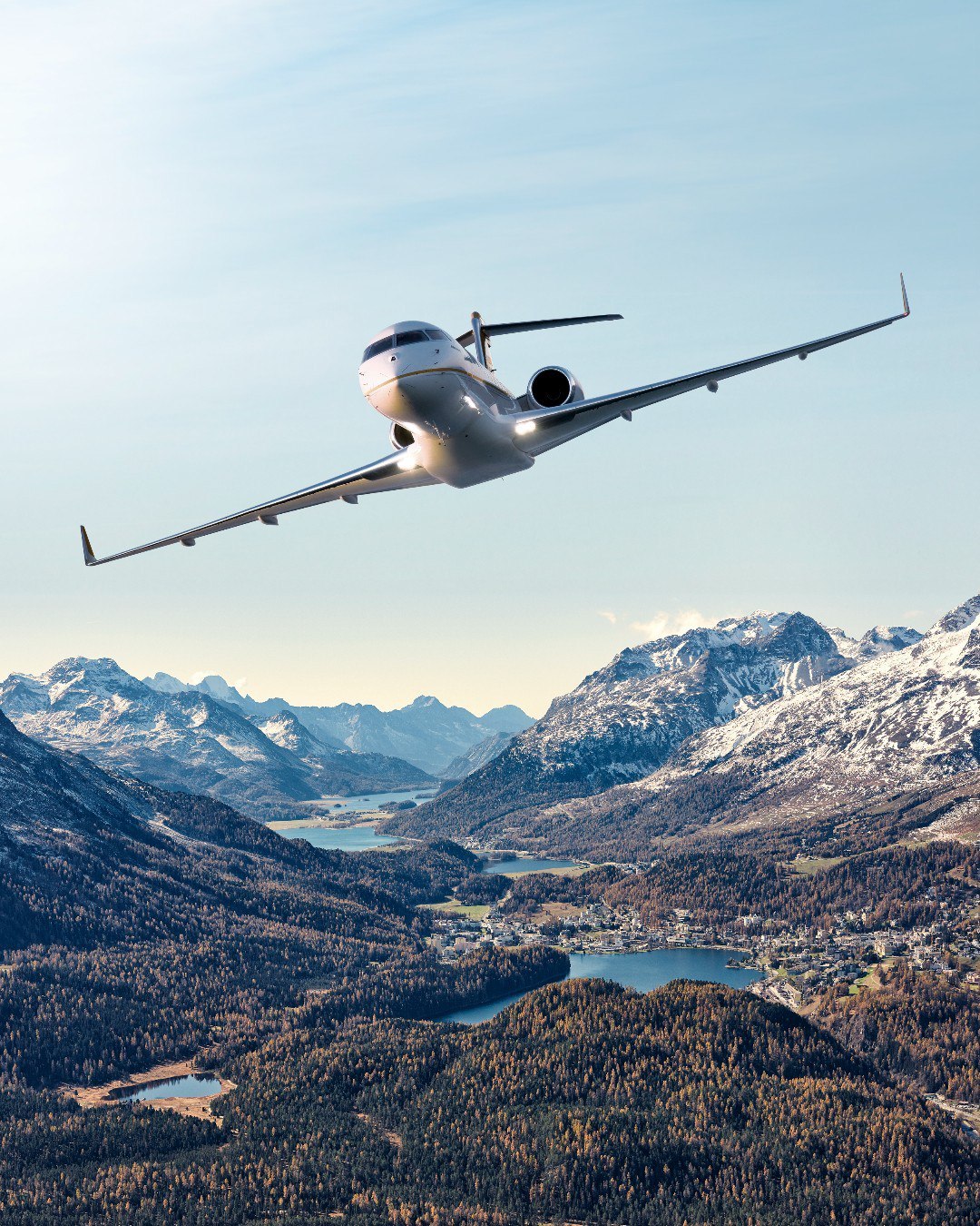 Companies that Provide Semi-Private Flight Services