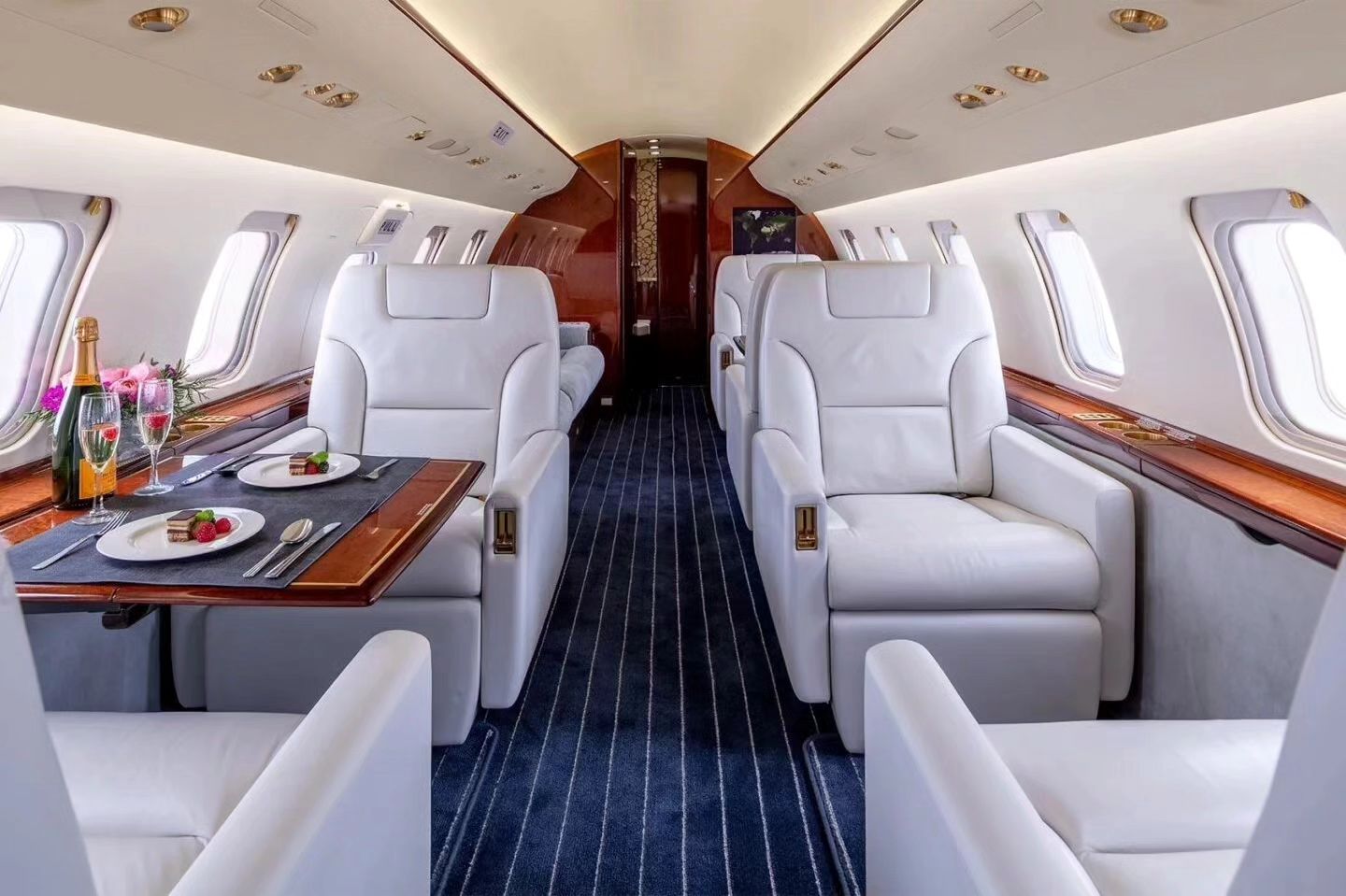 Tips For Making a Successful Transaction when Purchasing a Pre-owned Private Jet