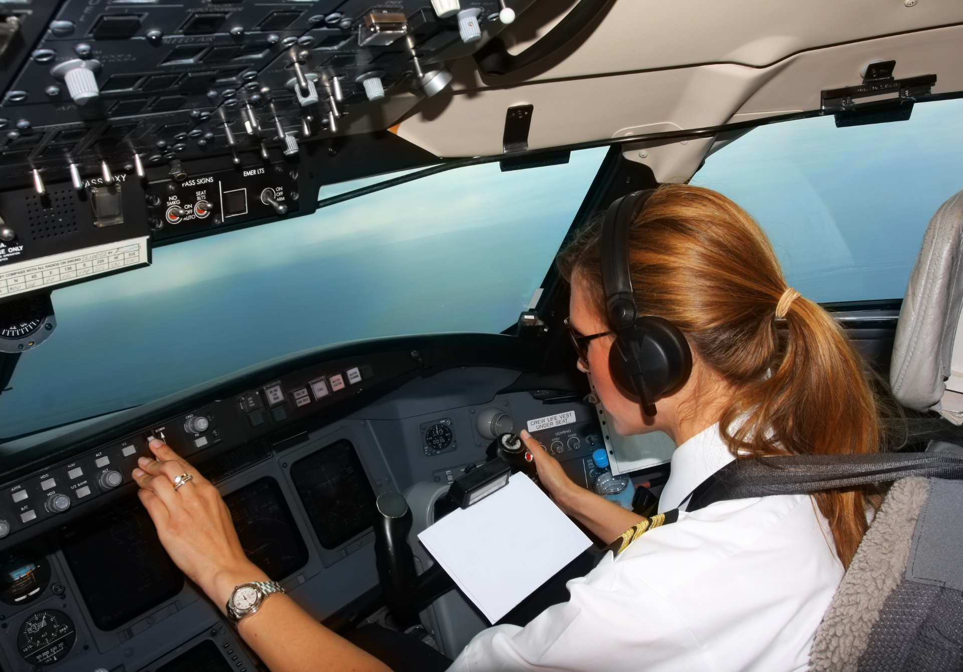 10 Famous Women Pilots